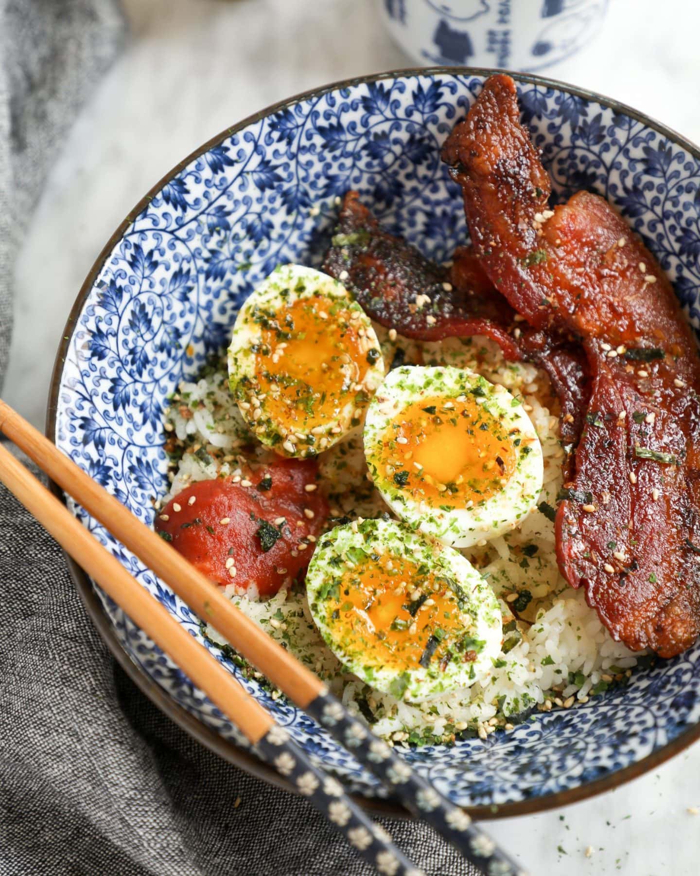 japanese breakfast egg and bacon bowl